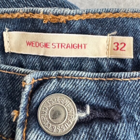 LEVI'S Wedgie Straight Button Fly Jeans - Picture 4 of 15